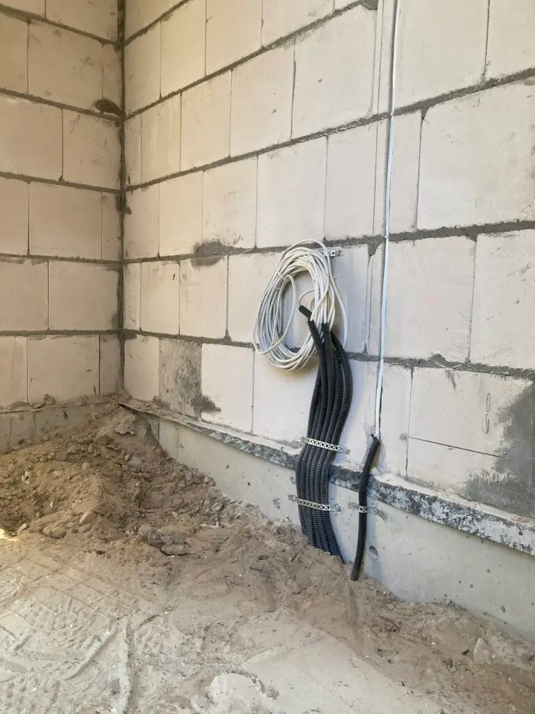 Kabelių šildymo termostatams montavimas